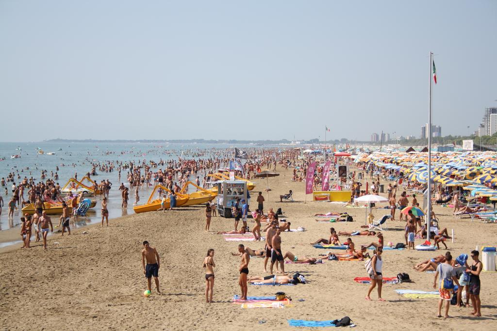 Hotel Zen Lignano Sabbiadoro Eksteriør billede