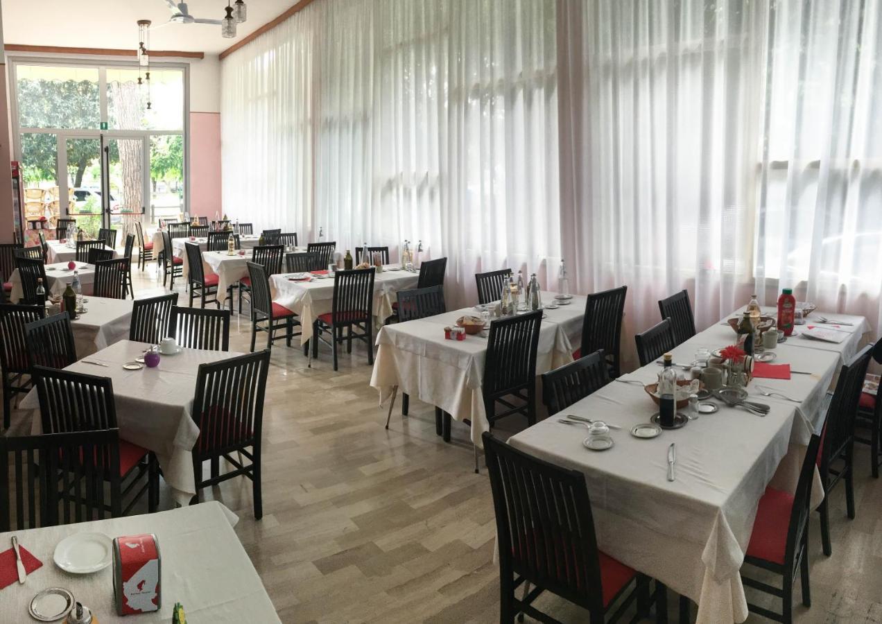Hotel Zen Lignano Sabbiadoro Eksteriør billede